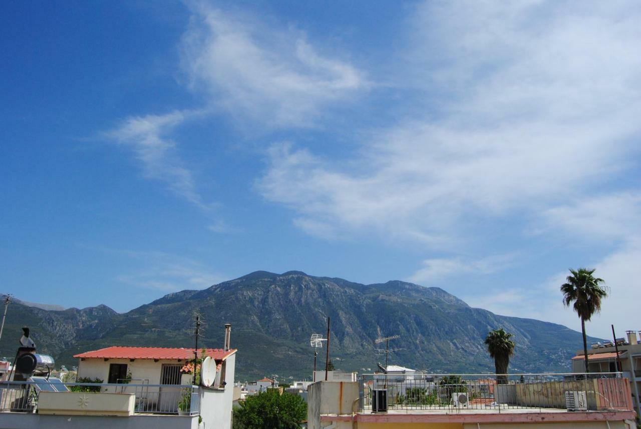 Apartment By The Beach Kalamata Bagian luar foto
