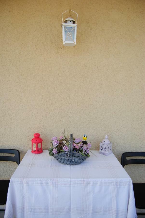 Apartment By The Beach Kalamata Bagian luar foto